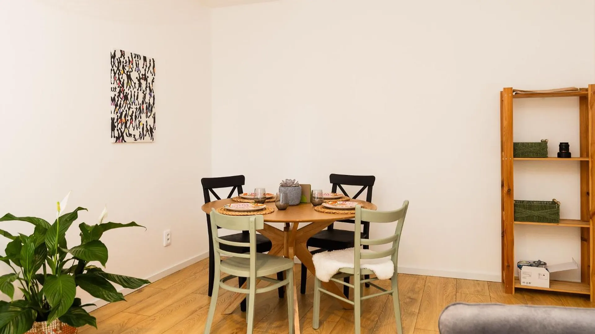 Moderni Byt S Primym Vstupem Do Parku V Centru Ostravy Ostrava Apartment